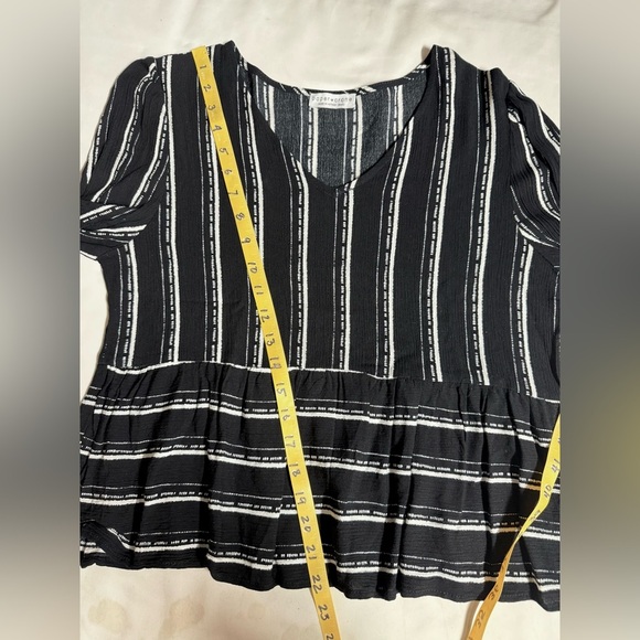 PAPER CRANE Black and White stripe long sleeve peplum top size S - Picture 14 of 14